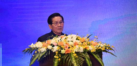 第十一届全国人民代表大会财政经济委员会副主任委员贺铿.jpg