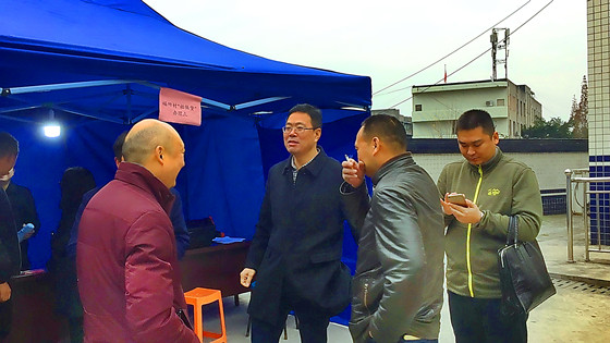 图2：董事长一线指导_副本.jpg