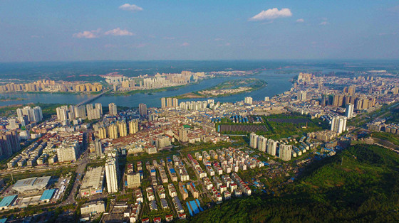 遂宁城市一角 刘昌松 摄_副本.jpg