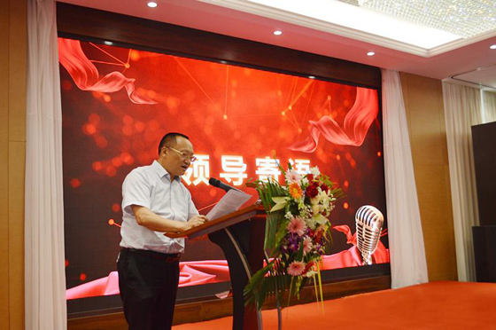 党委书记李思亚致辞.jpg
