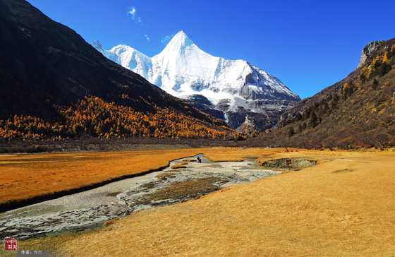 6 四川稻城县央迈勇雪山).jpg