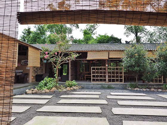 1 蒲江县明月村一景.jpg
