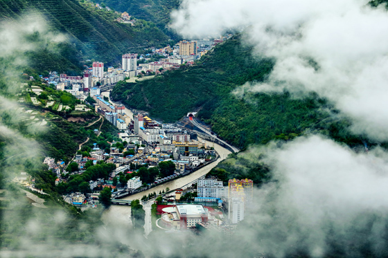 马尔康全景  田文涛摄14.jpg