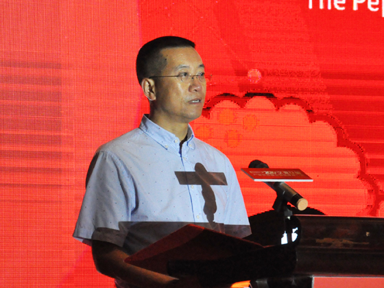 6.汉源县委书记郑朝彬致辞.JPG