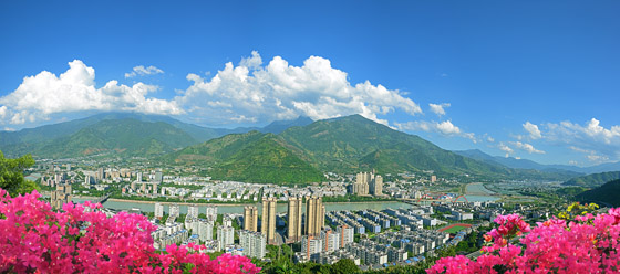 米易县城外景.jpg