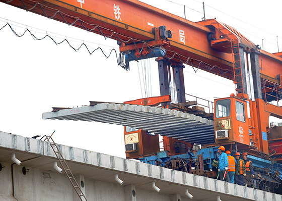 6－兰渝铁路广安至南充支线段建设场景.jpg