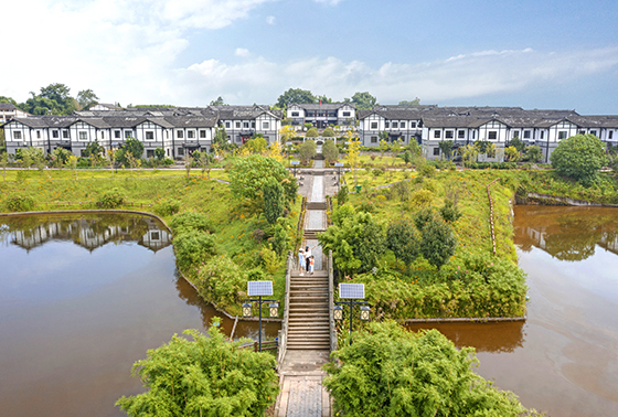 图为广安前锋代市镇会龙新村（田园变公园）.jpg