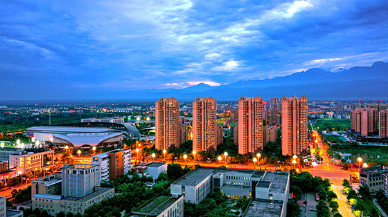 绵竹市城东新区  杨修明 摄.jpg