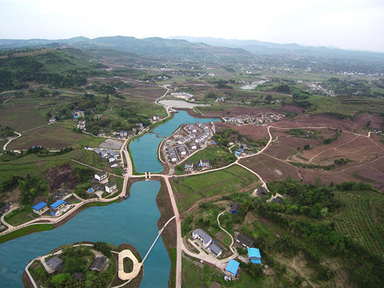 俯瞰岳池县中医药健康产业园.png