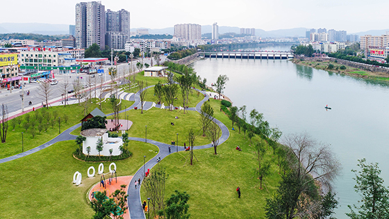 南渡滨江生态公园.jpg
