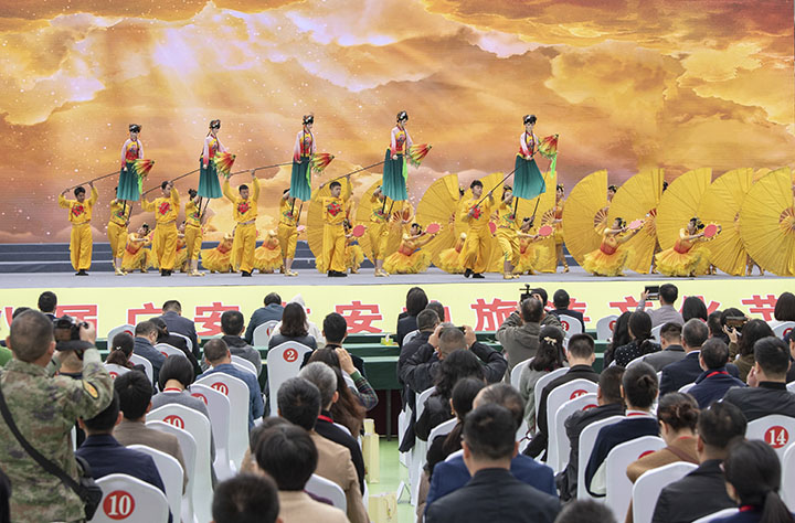 3文艺演出 张国盛摄.jpg