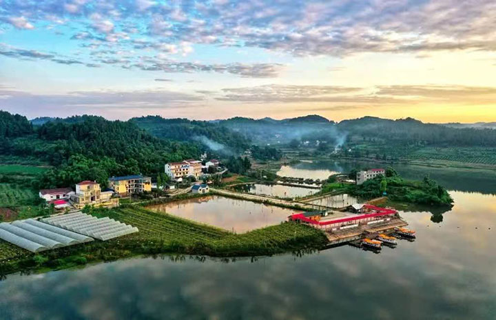 图1 石佛镇荣家沟村.jpg
