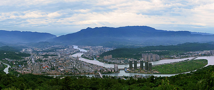 雅安，一座春雨滋润的城市.jpg