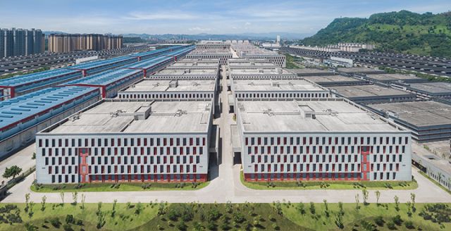 0五粮液百万吨储酒基地.jpg