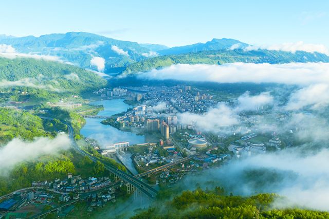 天全县城全景.jpg