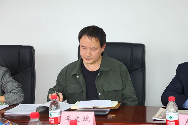 3本刊副主编、四川省县域经济学会党支部书记车文斌参加会议.JPG