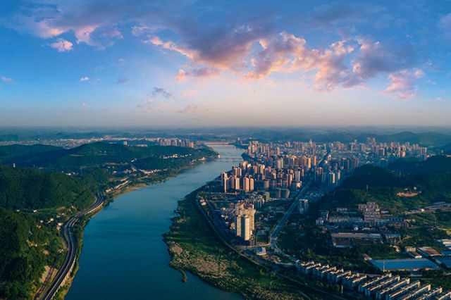 射洪市城市全景1.jpg