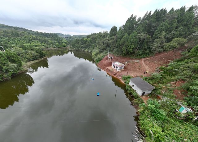 图2  合义乡新建提灌站。潘政吉  摄.jpg