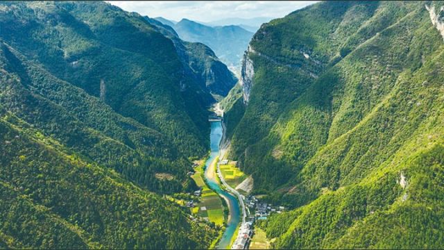 1762249747790604.jpg 龙潭河旅游度假区.jpg