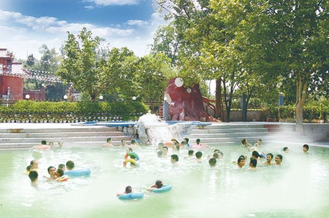 1762249896728809.jpg 飞云温泉汤池 开江县摄影家协会.jpg