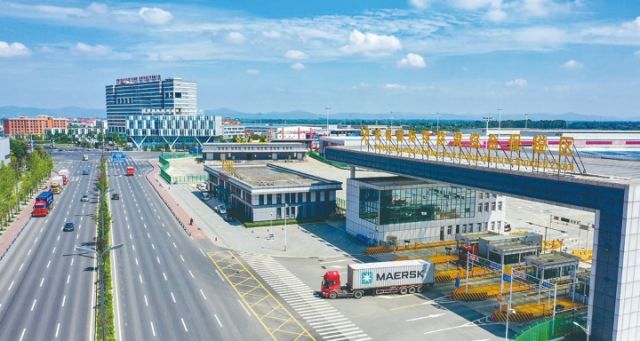 1762326694682184.jpg 成都国际铁路港综合保税区.jpg