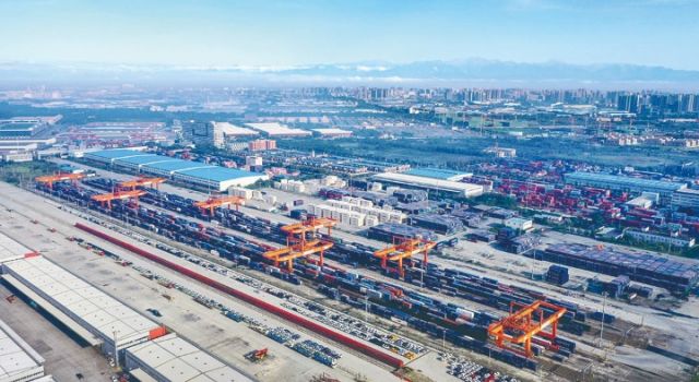 1762326718444044.jpg 成都国际铁路港.jpg