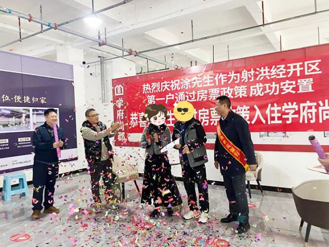 1762411273912620.jpg 5f5193f33ab849cd8c1d81fcf2fa264.jpg