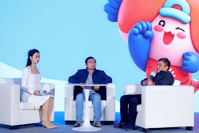 1763181912361095.jpg 4圆桌会议.JPG