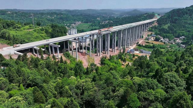 图6  铜资高速（安岳段）项目建设情况。伍玉全 摄.jpg