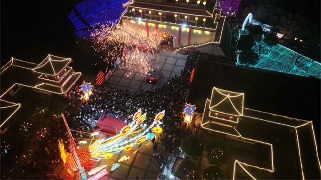 图4  字库山灯会 拷贝.jpg