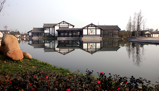 四川新村一景（赵世源摄）.jpg
