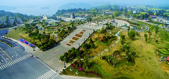 2古宇湖北入口孔子公园.jpg