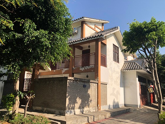 6 阿署达村新建的村民聚居区 潘兴扬 摄.jpg