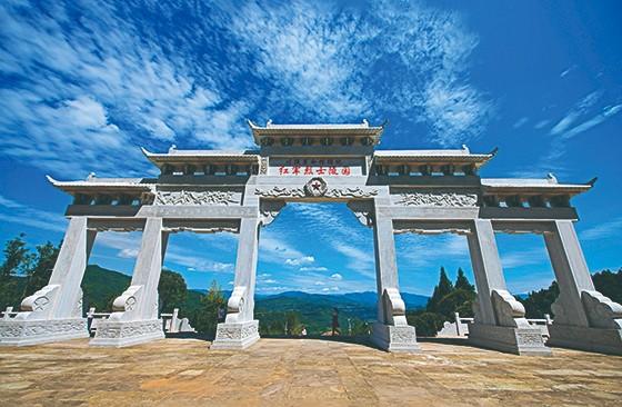 位于通江县的川陕革命根据地红军烈士陵园.jpg