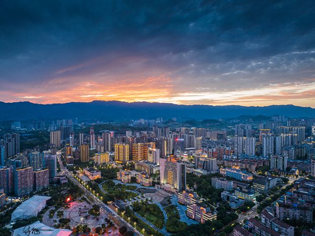 通川夜景  通川区发改局供图.jpg