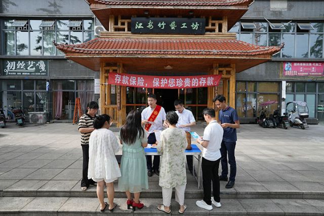 1宣传现场.jpg